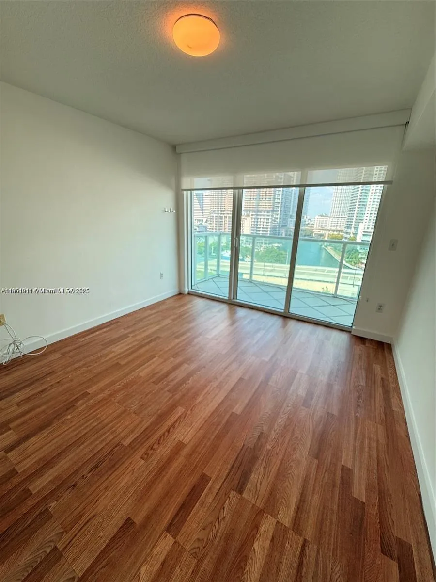 31 SE 5th # 1411, Miami, FL 33131 photo 9