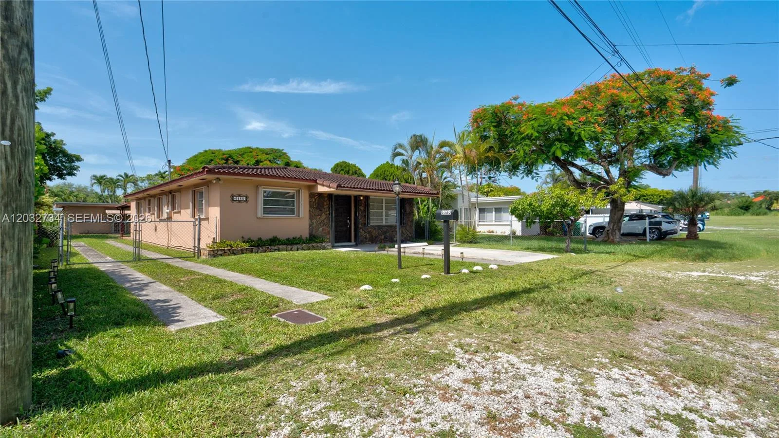 6560 SW 34th St, Miami, FL 33155 photo 2