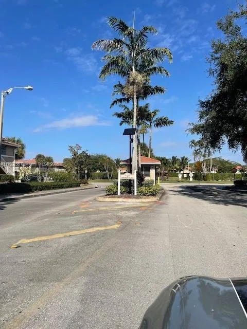10068 TWIN LAKES DR # 38-F, Coral Springs, FL 33071