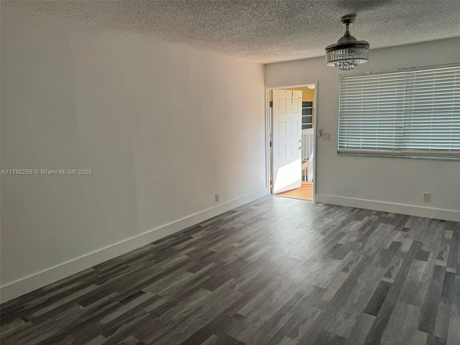 10068 TWIN LAKES DR # 38-F, Coral Springs, FL 33071 photo 2