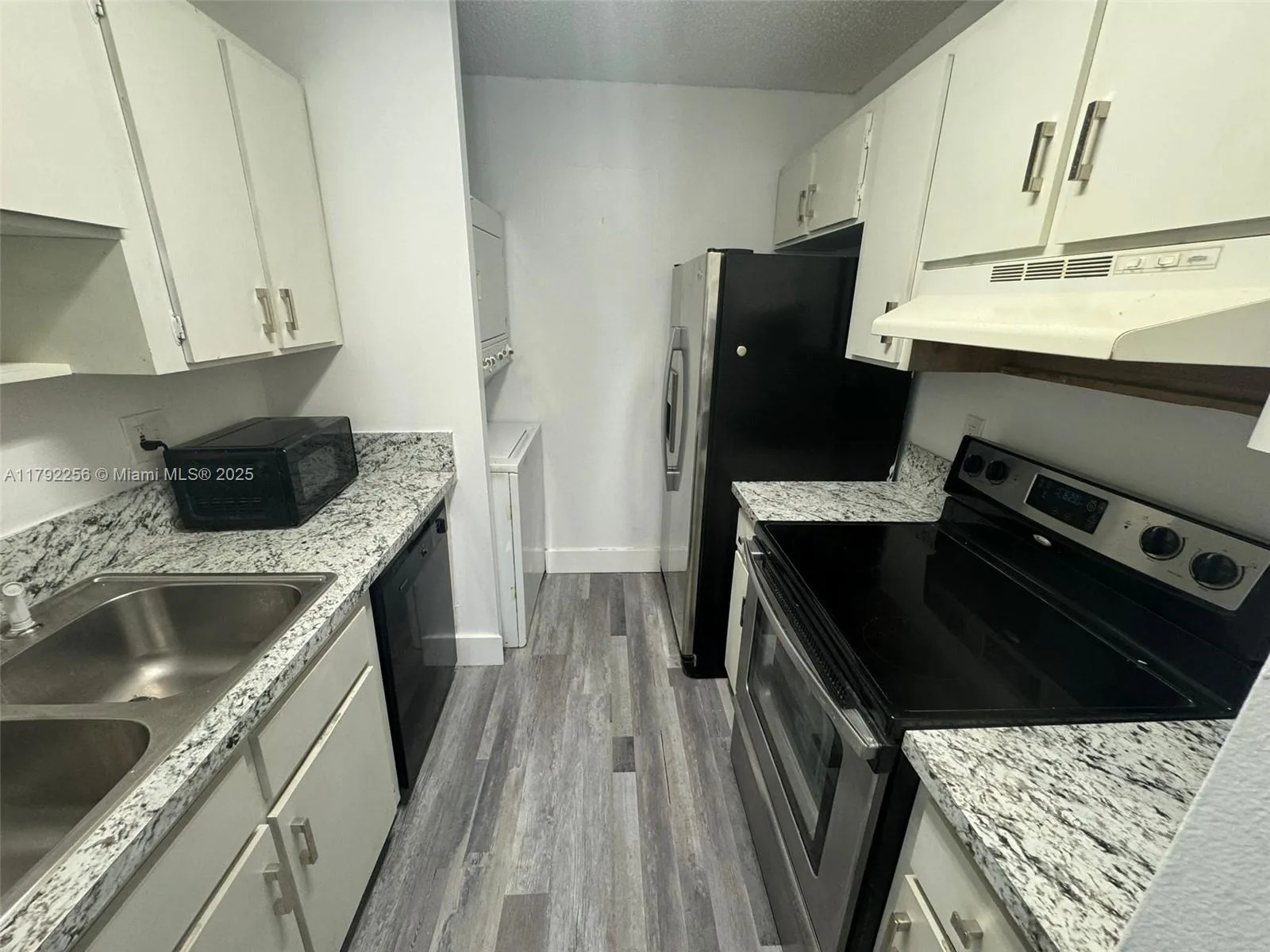 10068 TWIN LAKES DR # 38-F, Coral Springs, FL 33071 photo 3