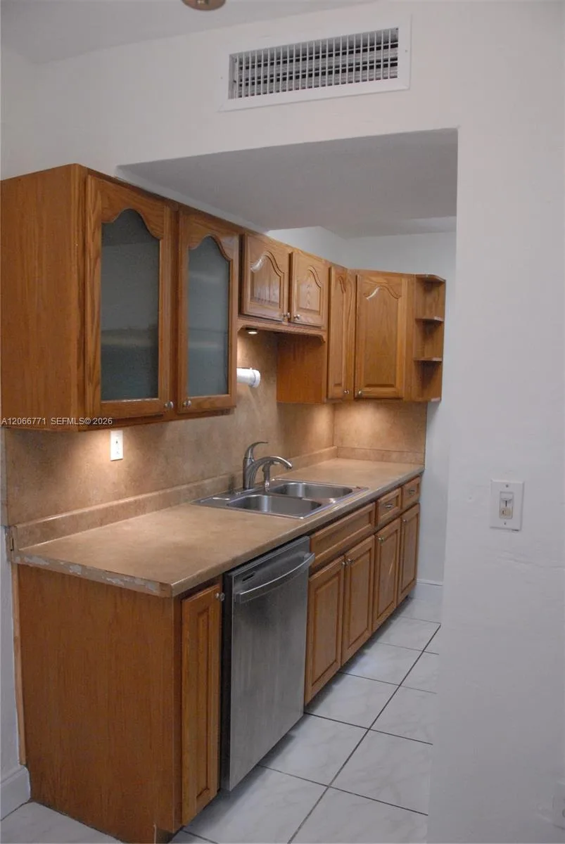 10907 N Kendall Dr # 416, Miami, FL 33176 photo 11