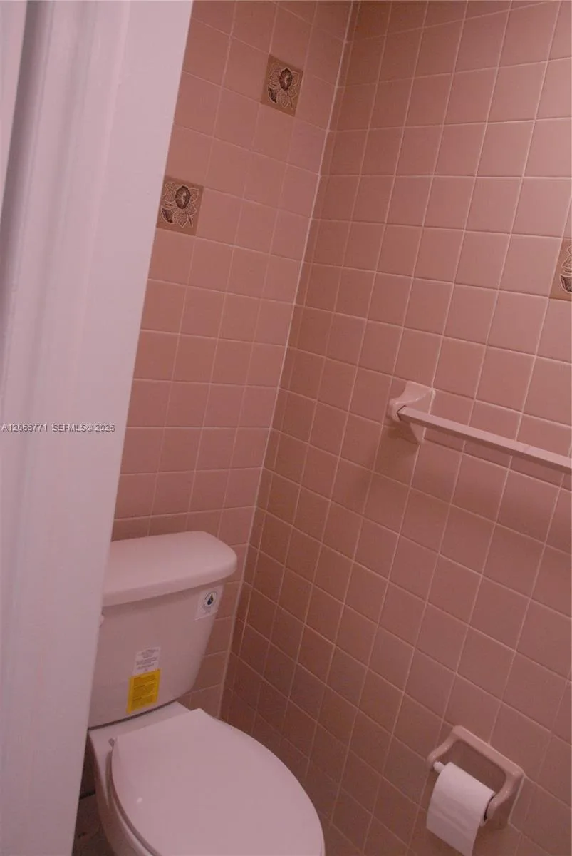 10907 N Kendall Dr # 416, Miami, FL 33176 photo 5