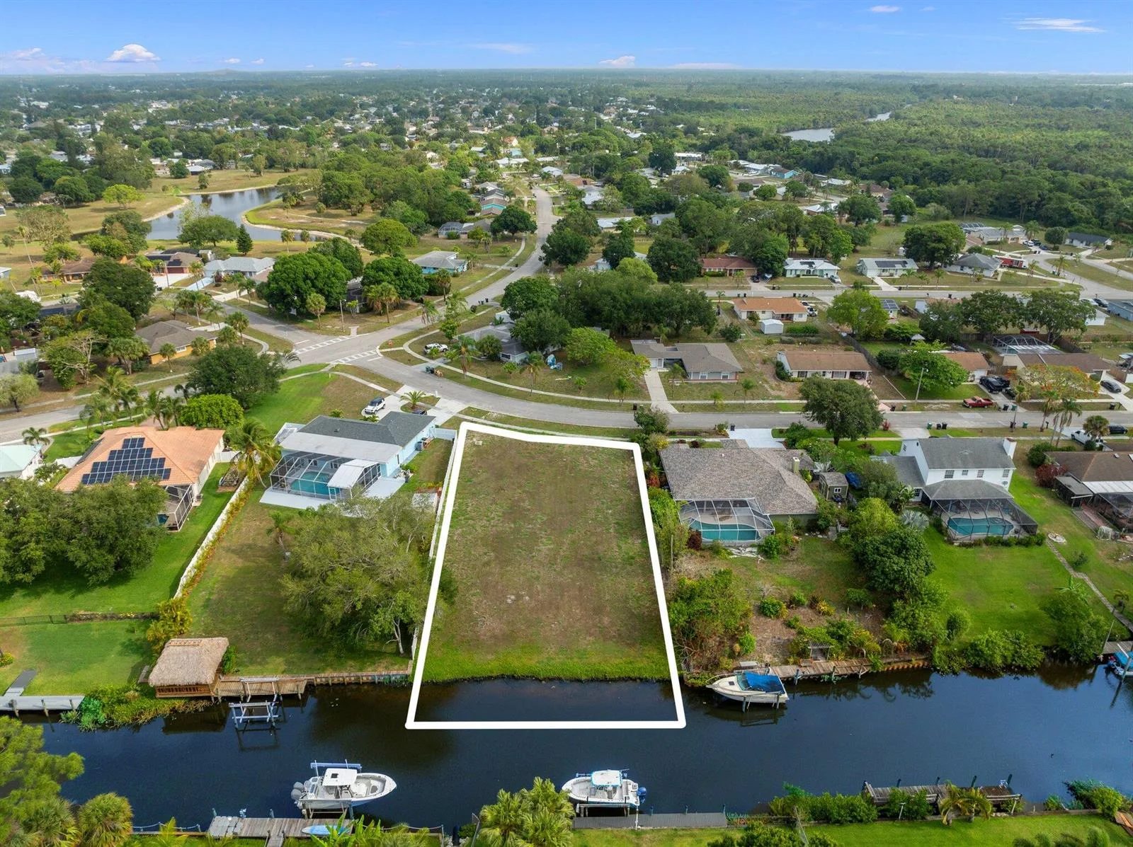 420 NE Cornwall Avenue, Port St. Lucie, FL 34983