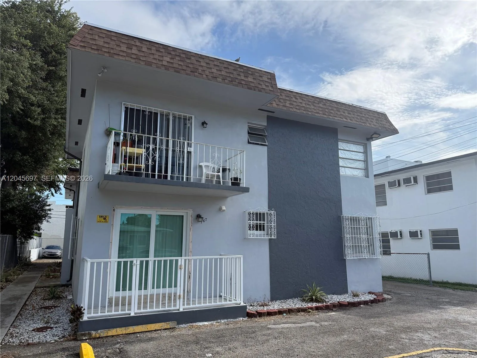 767 SW 9th St # 202, Miami, FL 33130