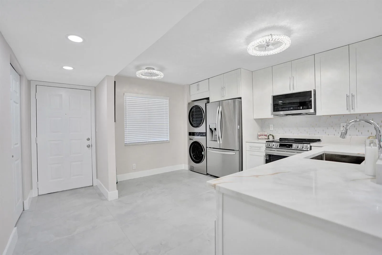 7146 Huntington Lane # 402, Delray Beach, FL 33446 photo 2