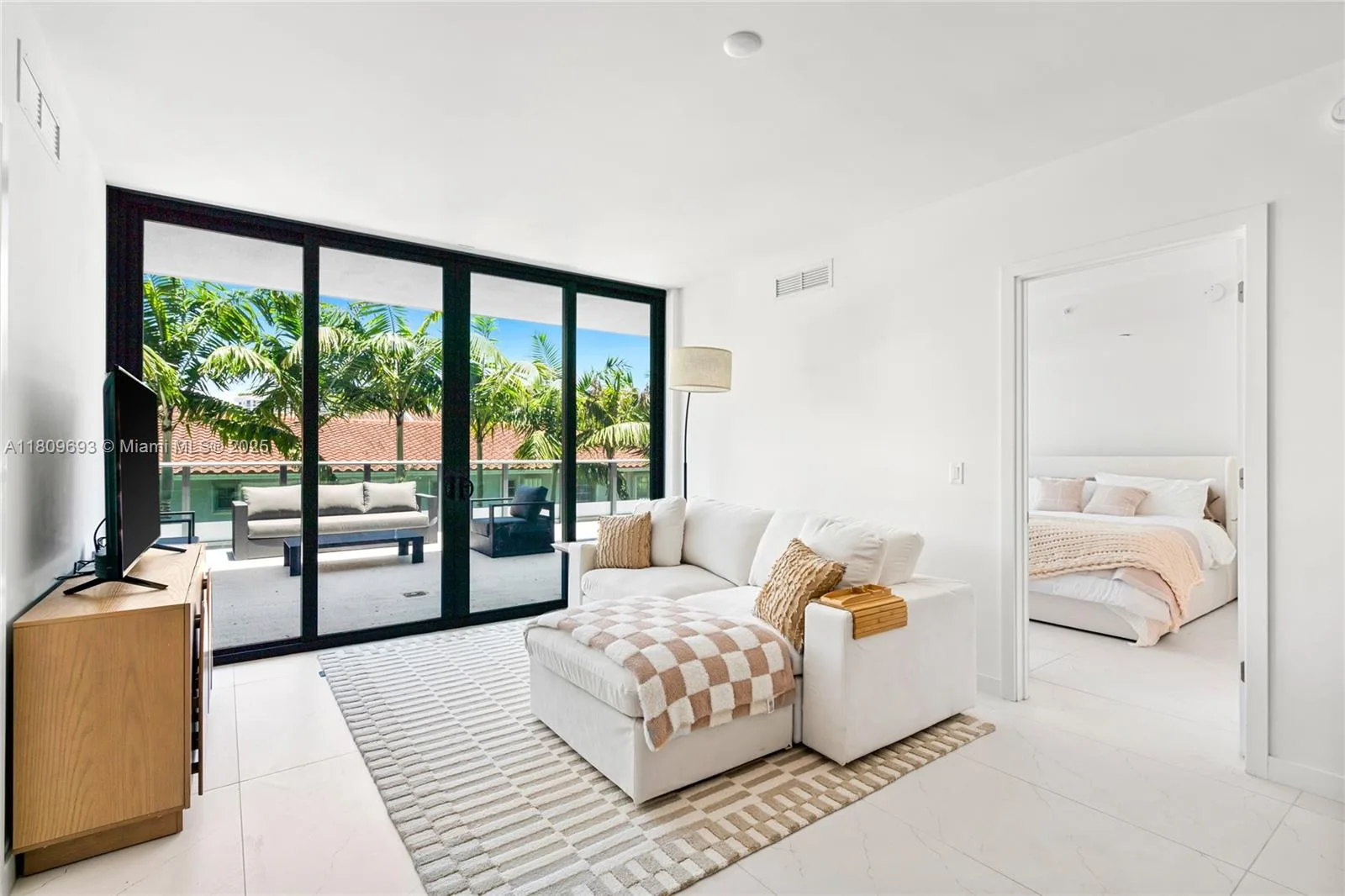 9901 W Bay Harbor Dr # 305, Bay Harbor Islands, FL 33154