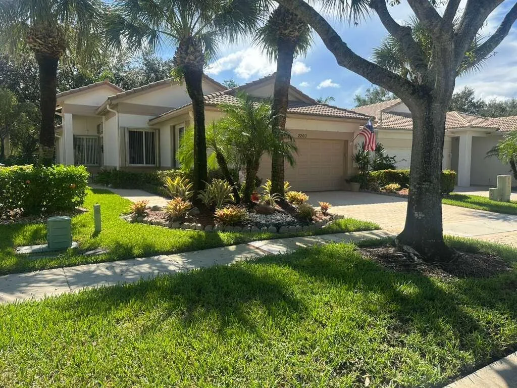 2260 Sapphire Circle, West Palm Beach, FL 33411