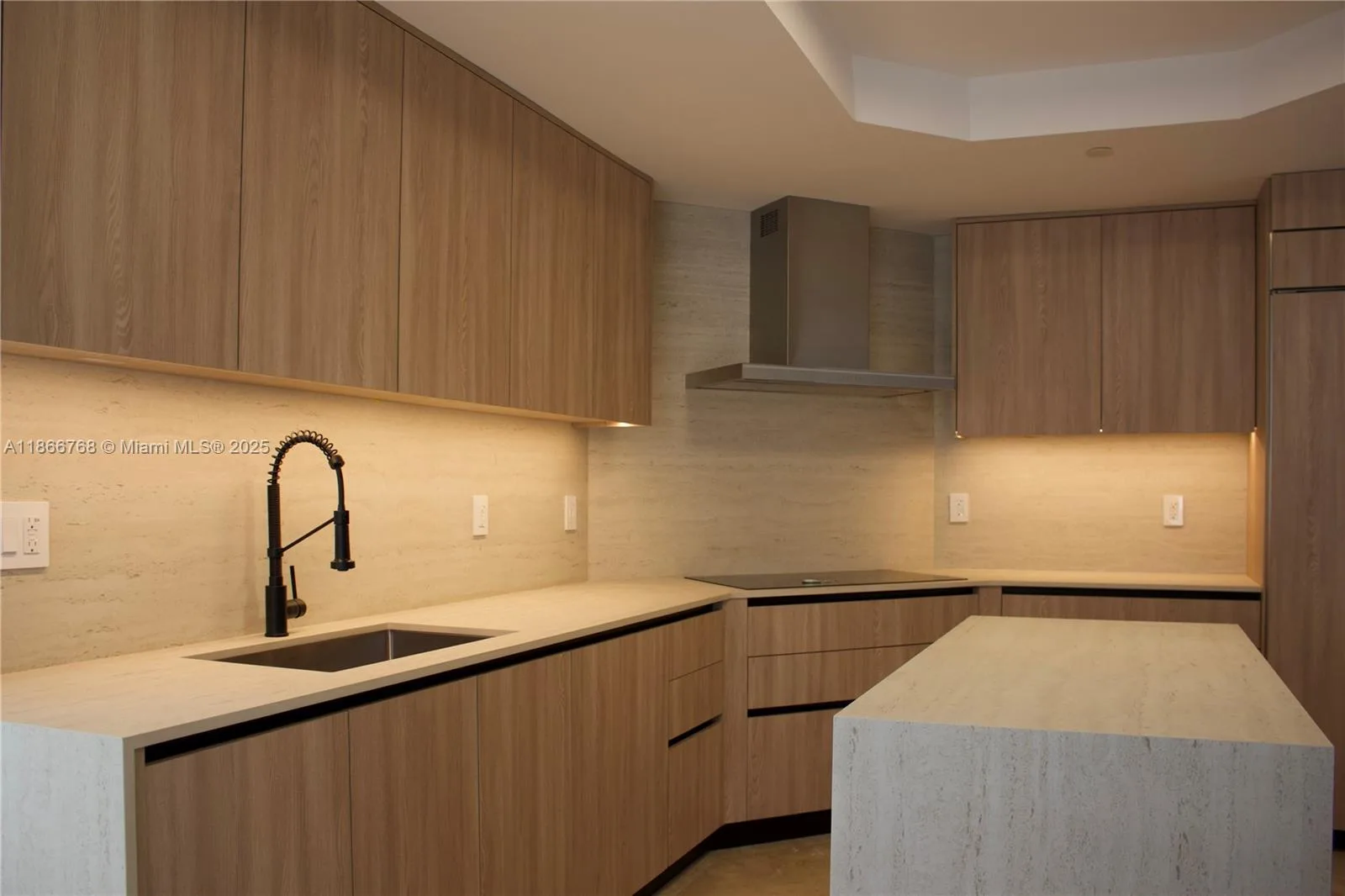 430 Grand Bay Dr # 302, Key Biscayne, FL 33149 photo 5