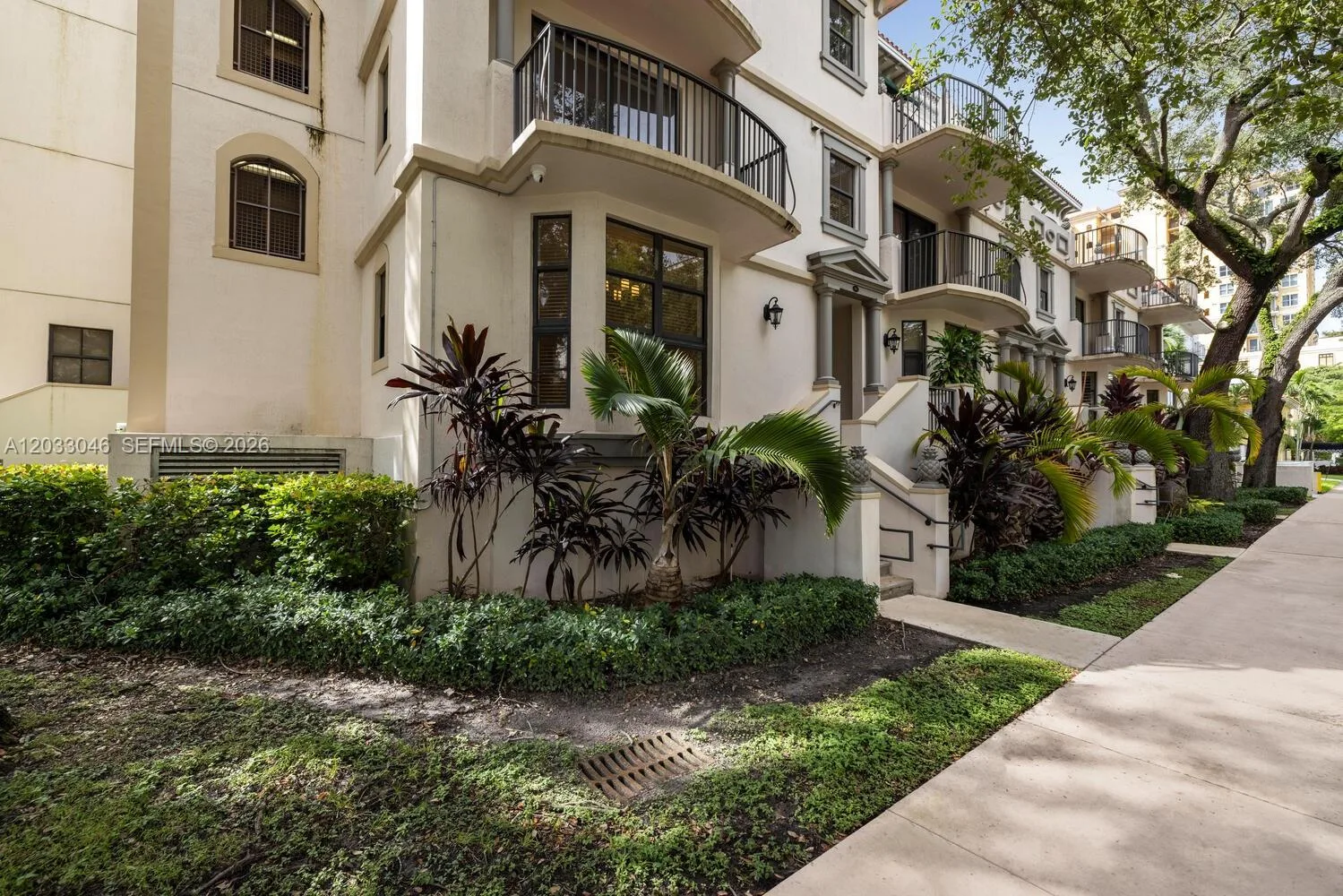 1650 Galiano St # TH3, Coral Gables, FL 33134 photo 2