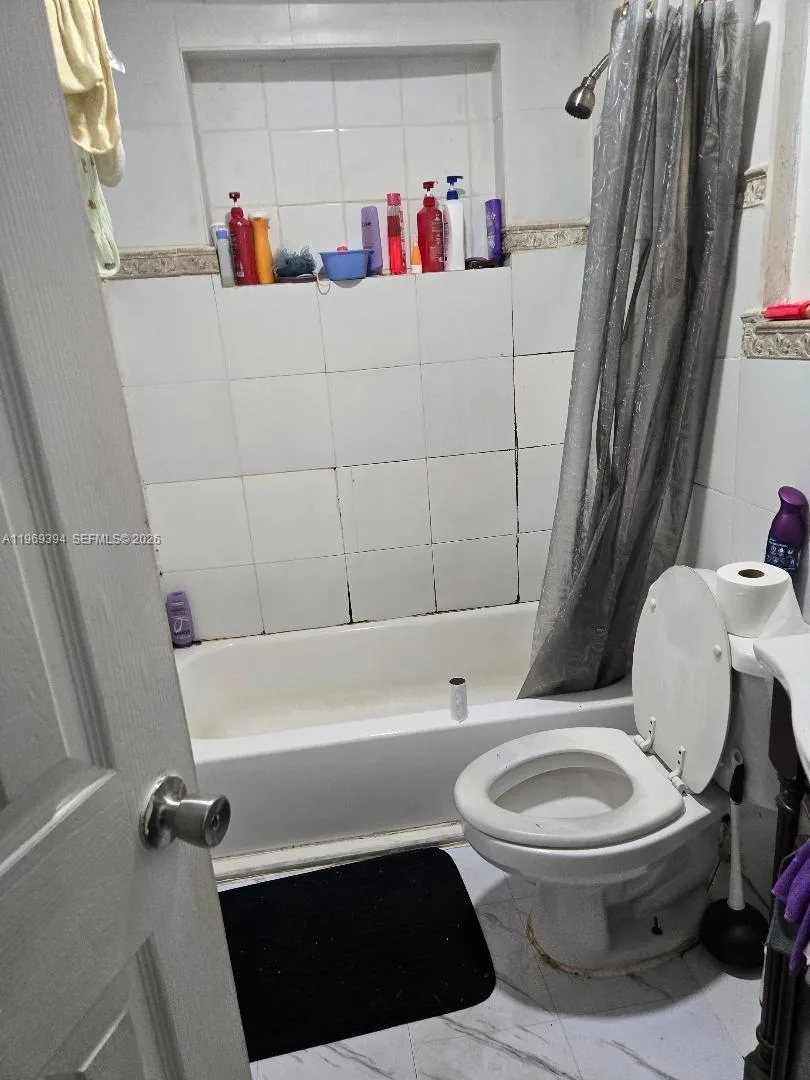 208 SW 1st Ct, Pompano Beach, FL 33060 photo 10