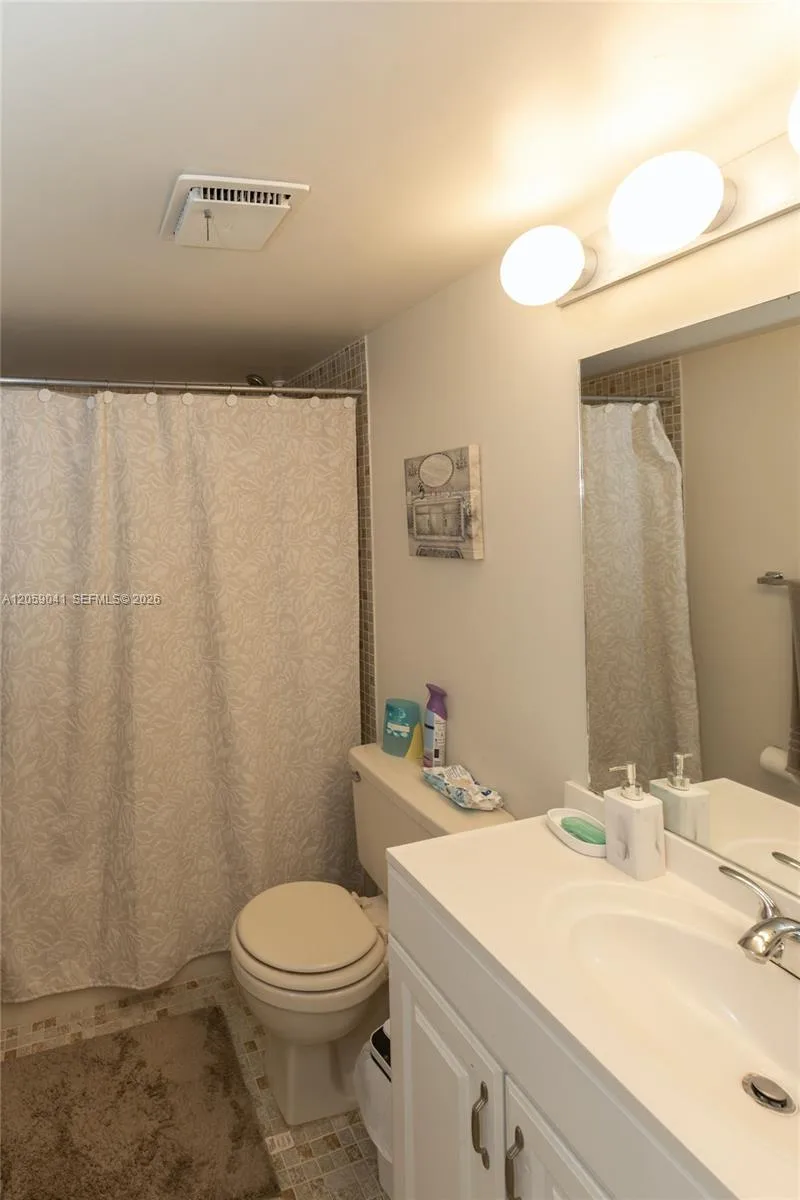 10425 SW 112th Ave # 325, Miami, FL 33176 photo 10
