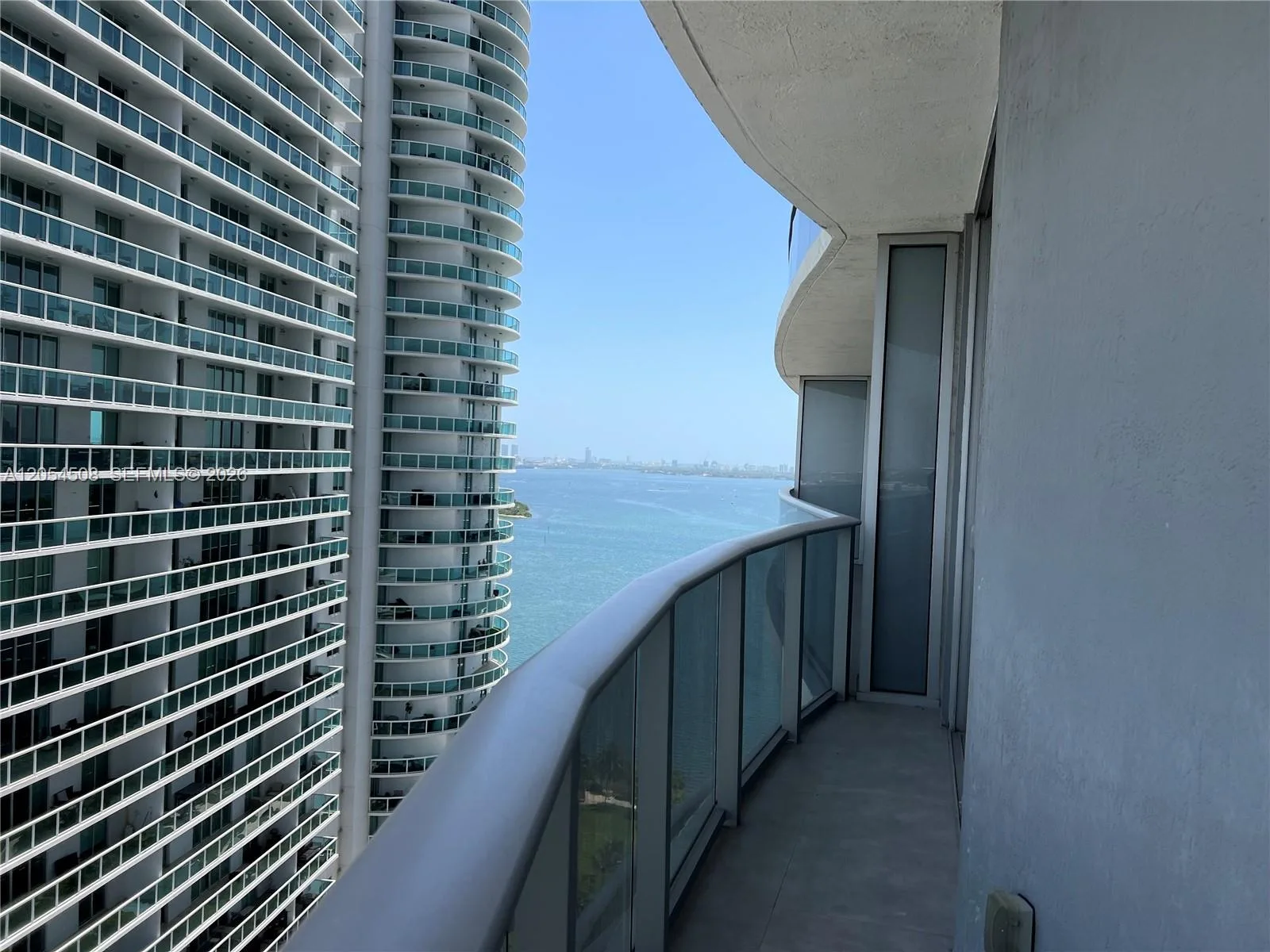 488 NE 18th St # 2301, Miami, FL 33132