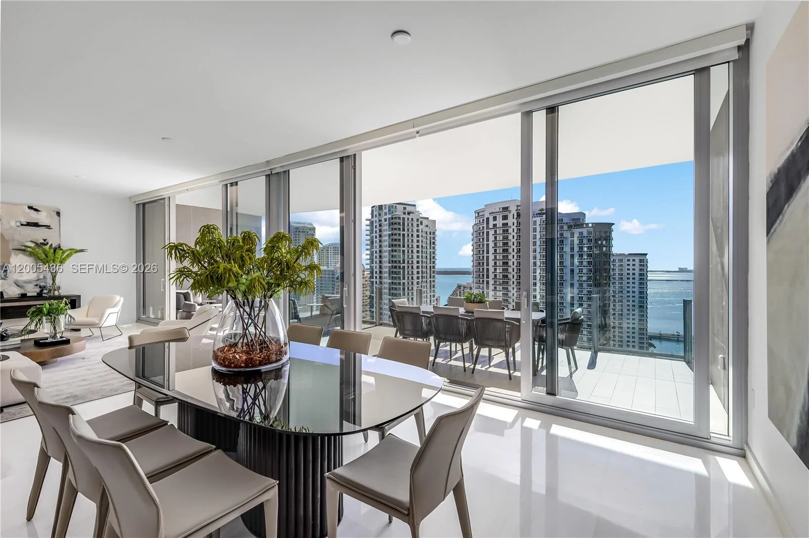 300 Biscayne Blvd Way # 2802, Miami, FL 33131 photo 2
