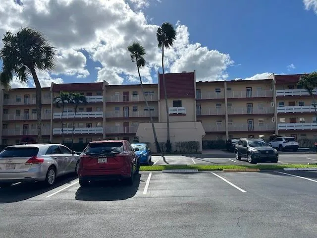 1000 Country Club Drive # 403, Margate, FL 33063