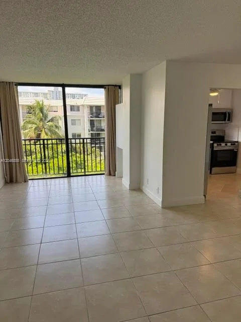 17021 N Bay Rd # 509, Sunny Isles Beach, FL 33160