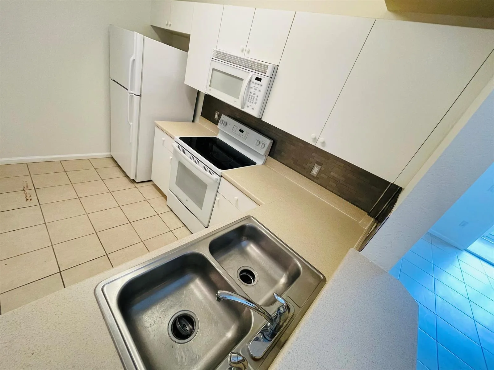 1055 Golden Lakes Boulevard # 212, West Palm Beach, FL 33411 photo 7