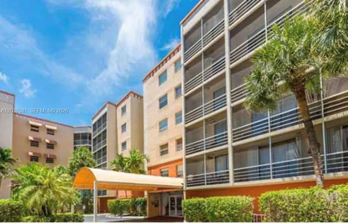 2821 N Miami Beach Blvd # 5-T, North Miami Beach, FL 33160