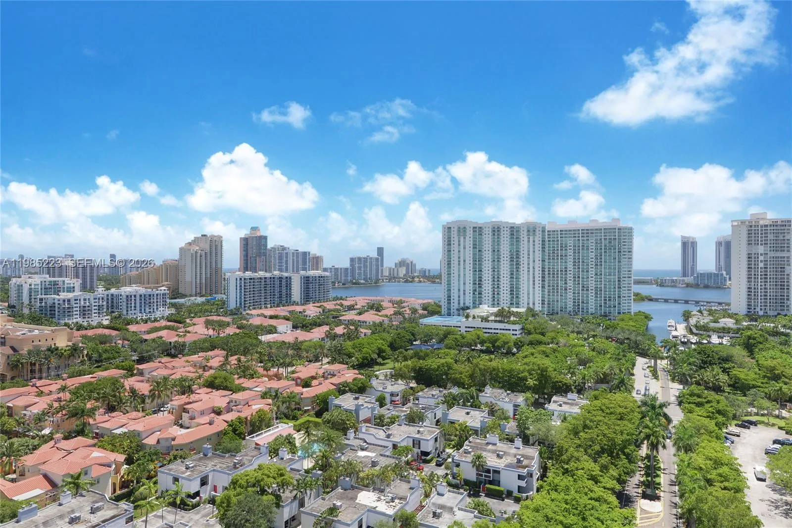 2801 NE 183rd St # 912W, Aventura, FL 33160