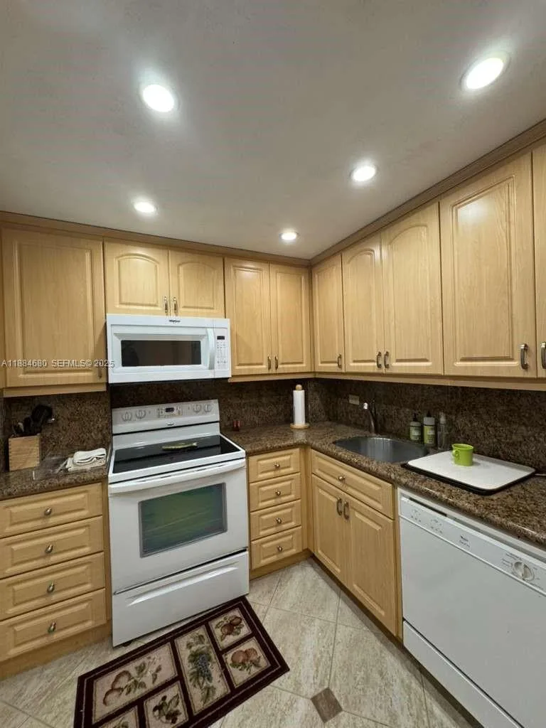 5005 Collins Ave # 714, Miami Beach, FL 33140 photo 4