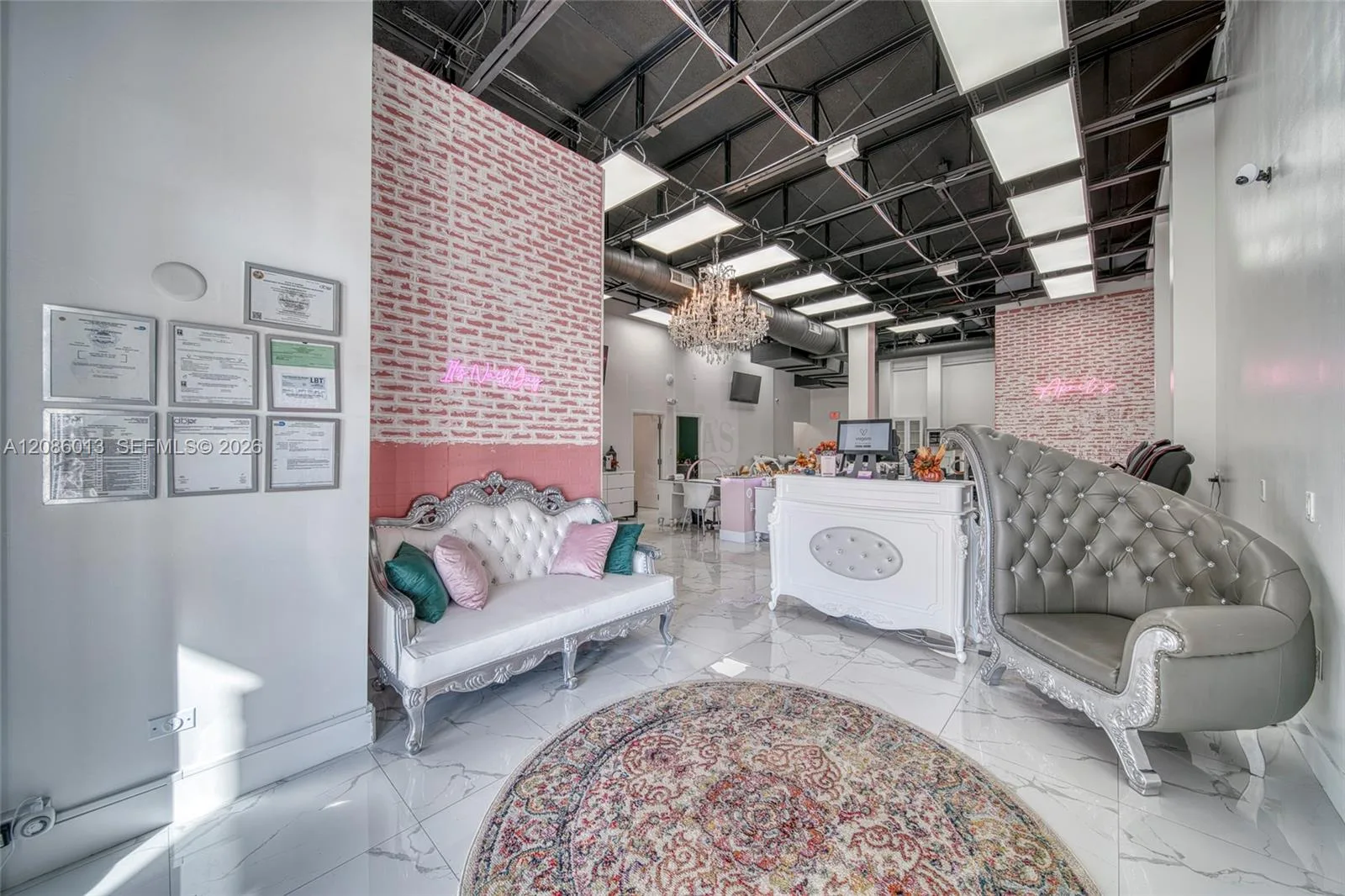 Full-Service Beauty Salon For Sale in Pinecrest, Miami, FL 33156