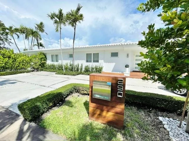 290 E Shore Dr E # 290, Miami, FL 33133