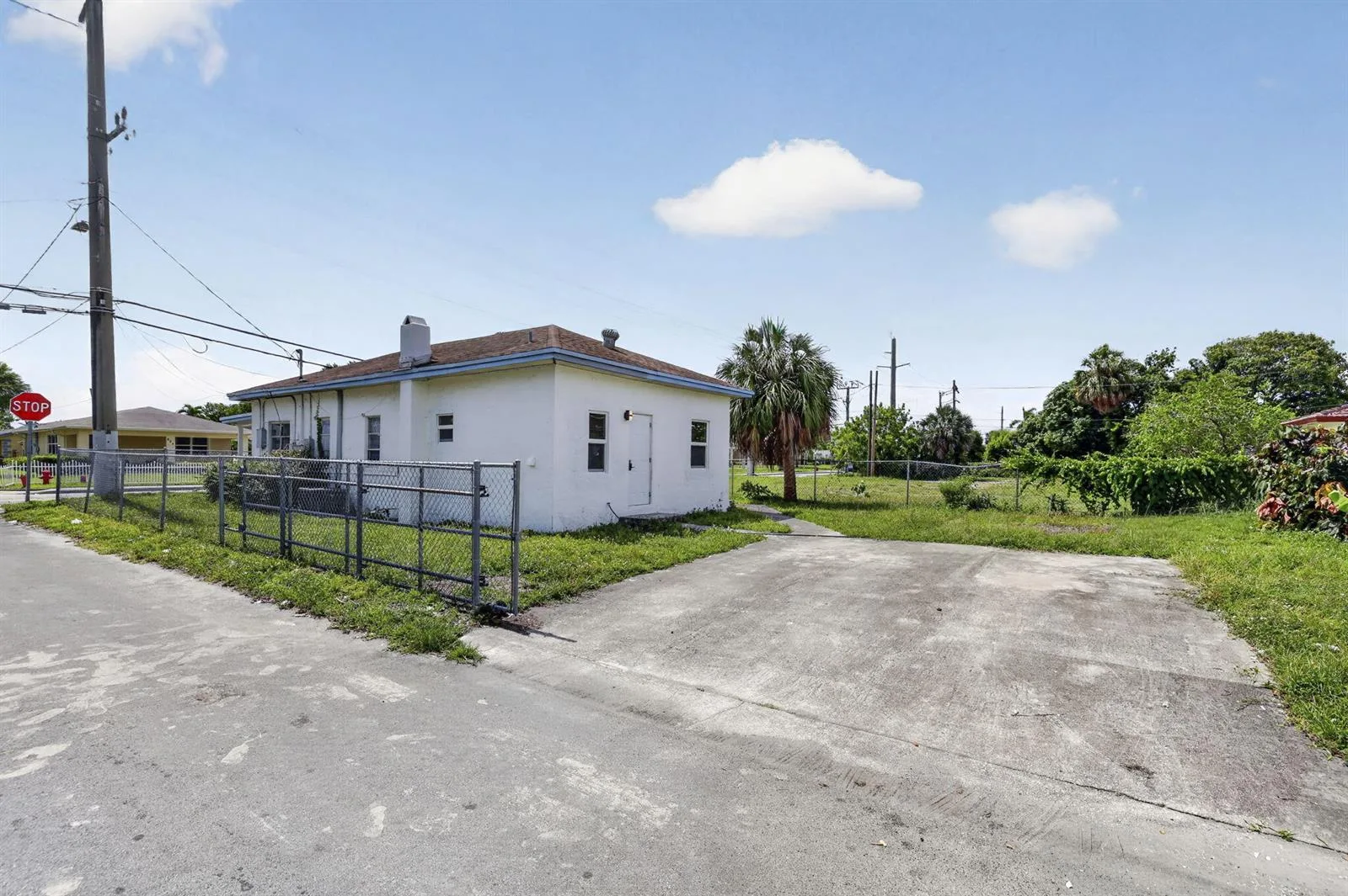 621 NW 3rd Avenue, Pompano Beach, FL 33060
