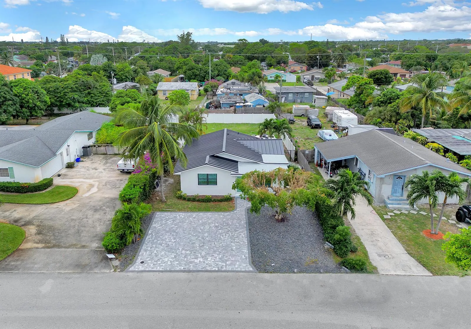 320 NW 3rd Avenue, Delray Beach, FL 33444 photo 2