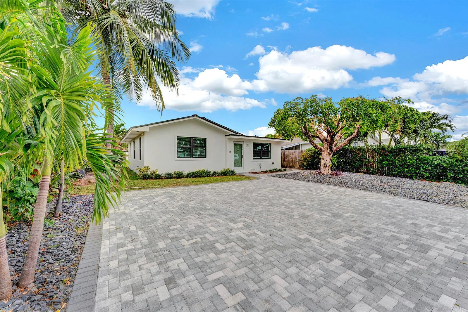 320 NW 3rd Avenue, Delray Beach, FL 33444 photo 3