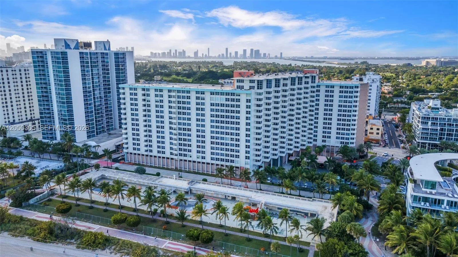 2899 Collins Ave # 702, Miami Beach, FL 33140 photo 4