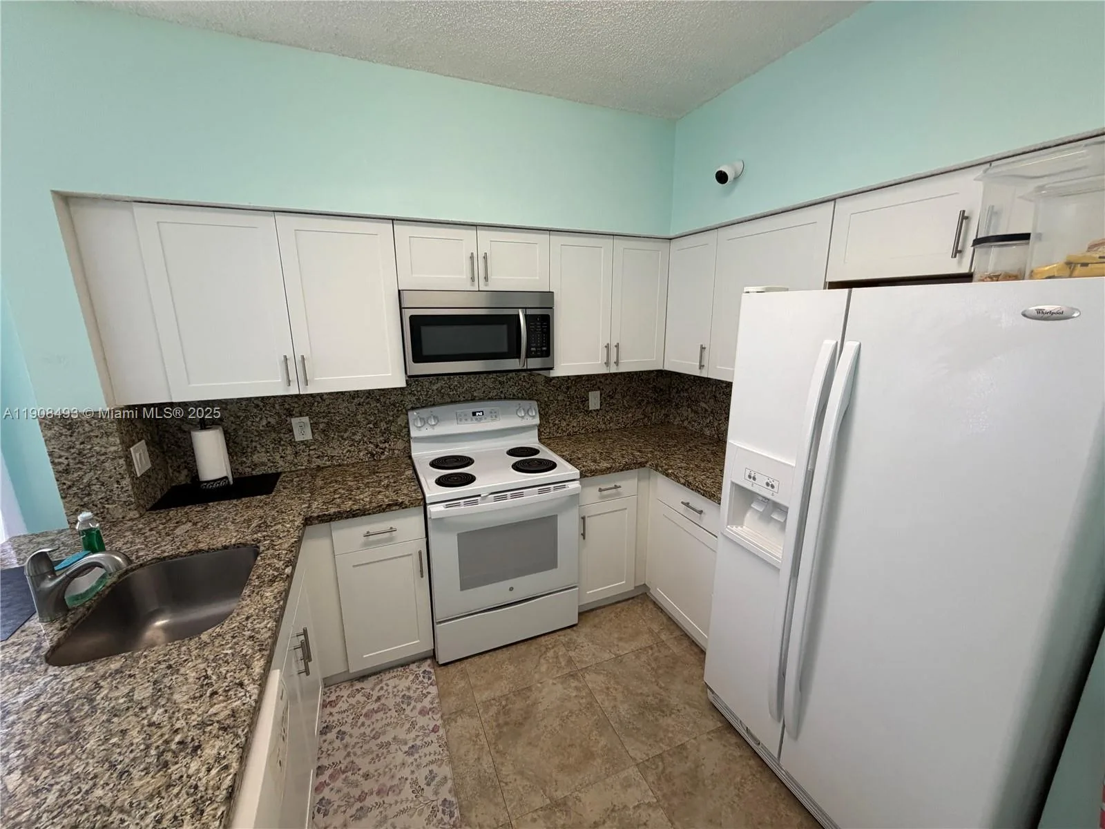 810 NE 212th Ter # 2, Miami, FL 33179 photo 13