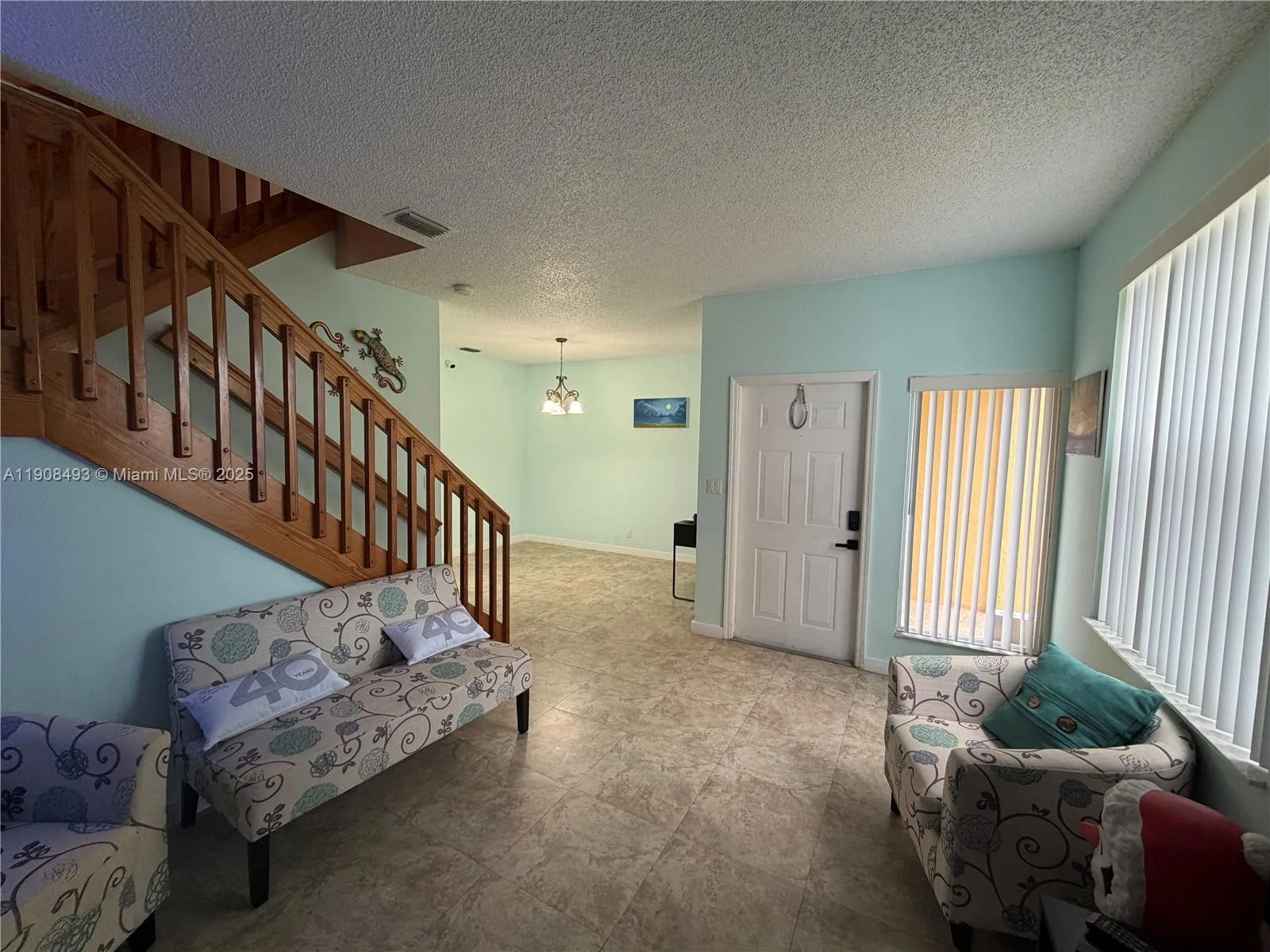 810 NE 212th Ter # 2, Miami, FL 33179 photo 5