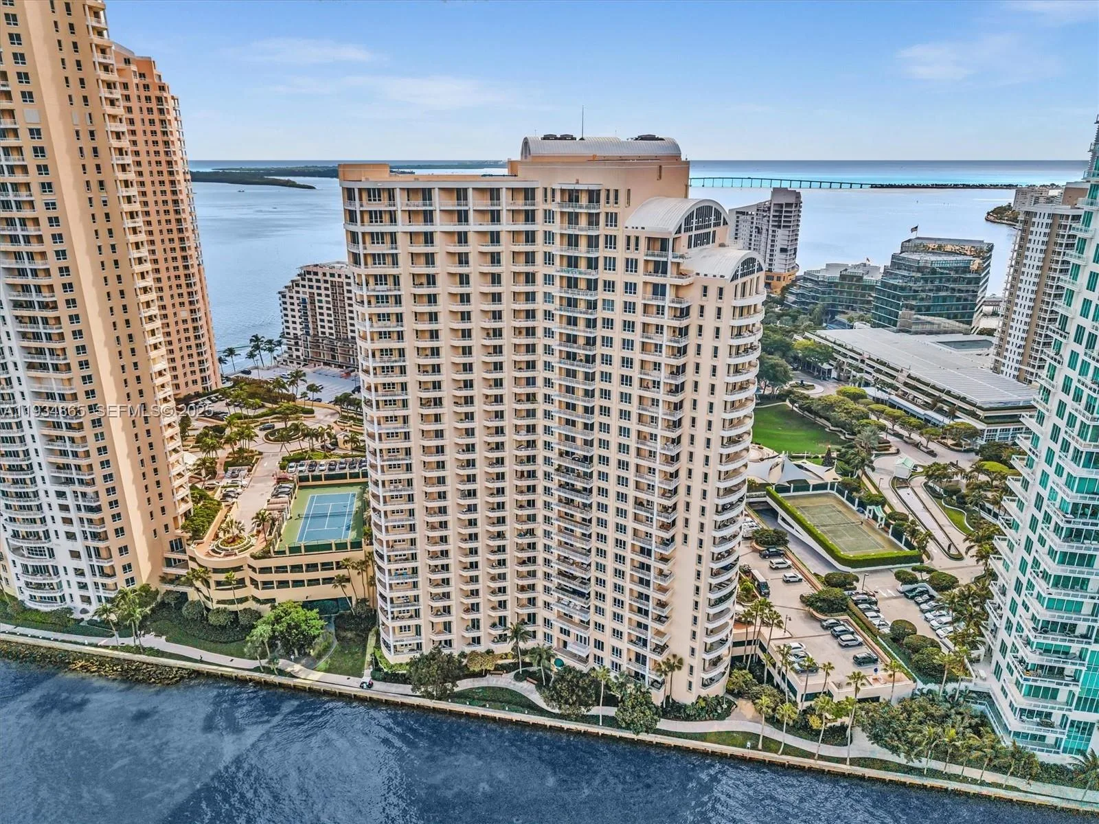 888 Brickell Key Dr # 912, Miami, FL 33131