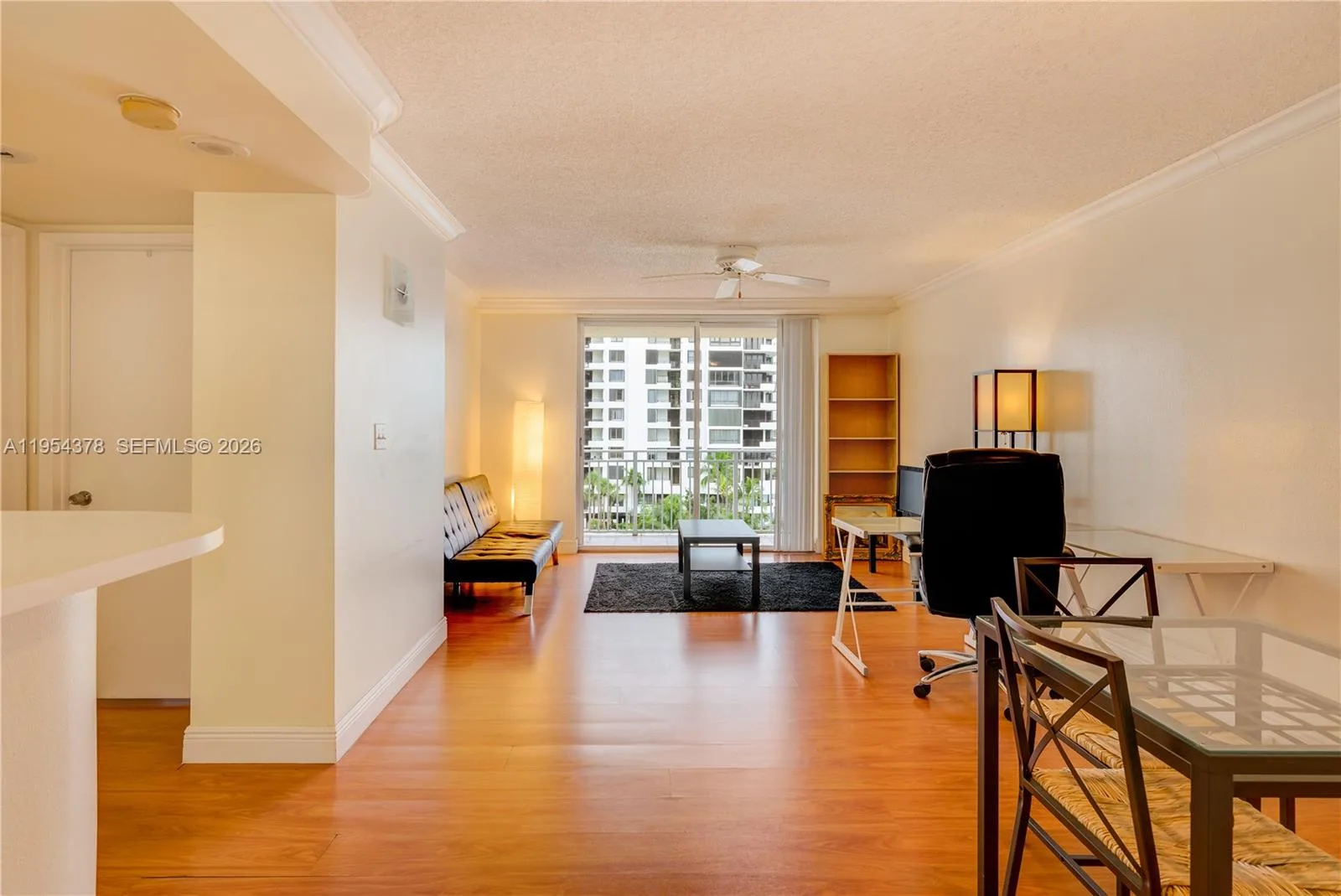 770 CLAUGHTON ISLAND DR # 811, Miami, FL 33131 photo 4