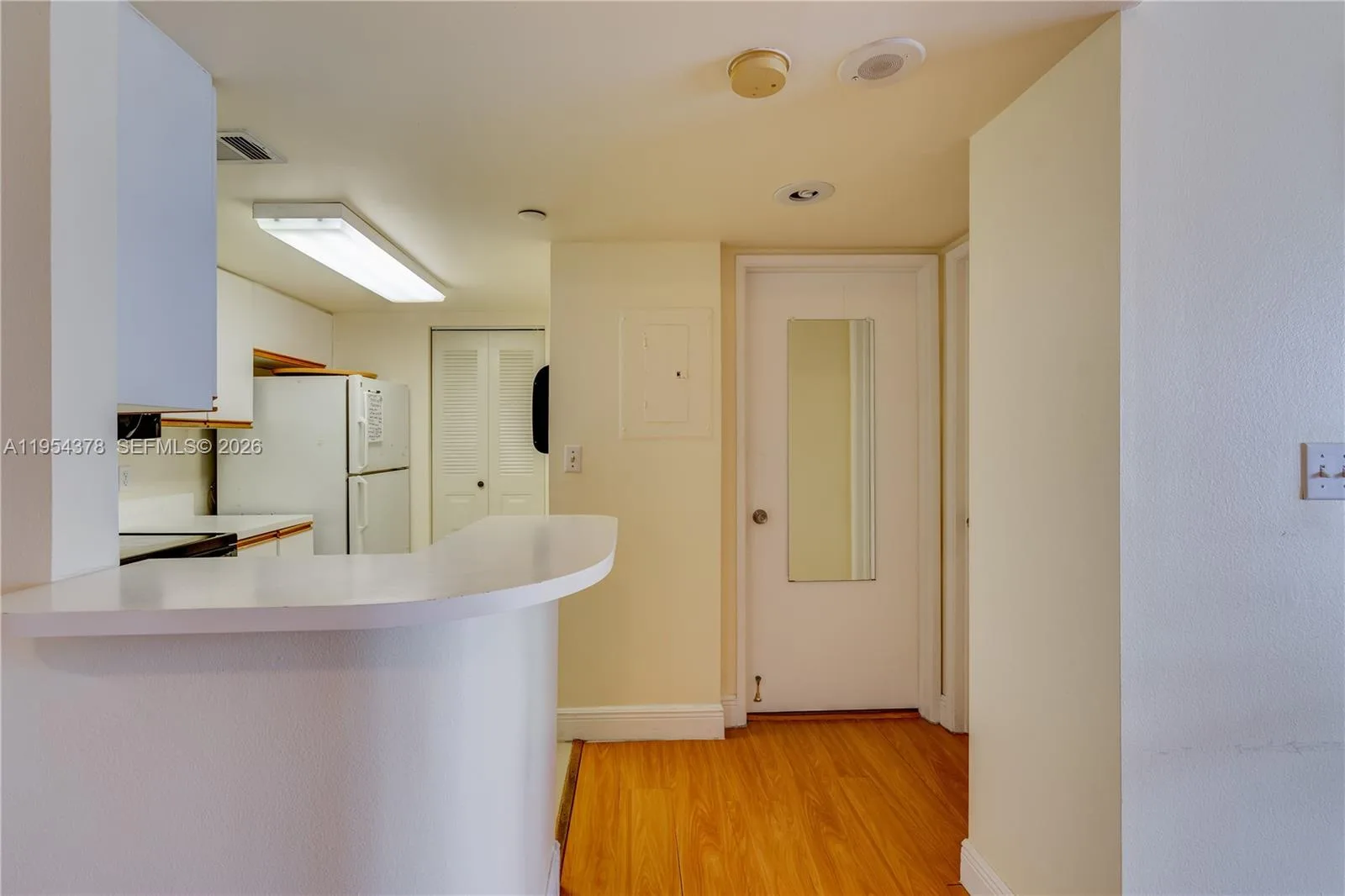 770 CLAUGHTON ISLAND DR # 811, Miami, FL 33131 photo 9