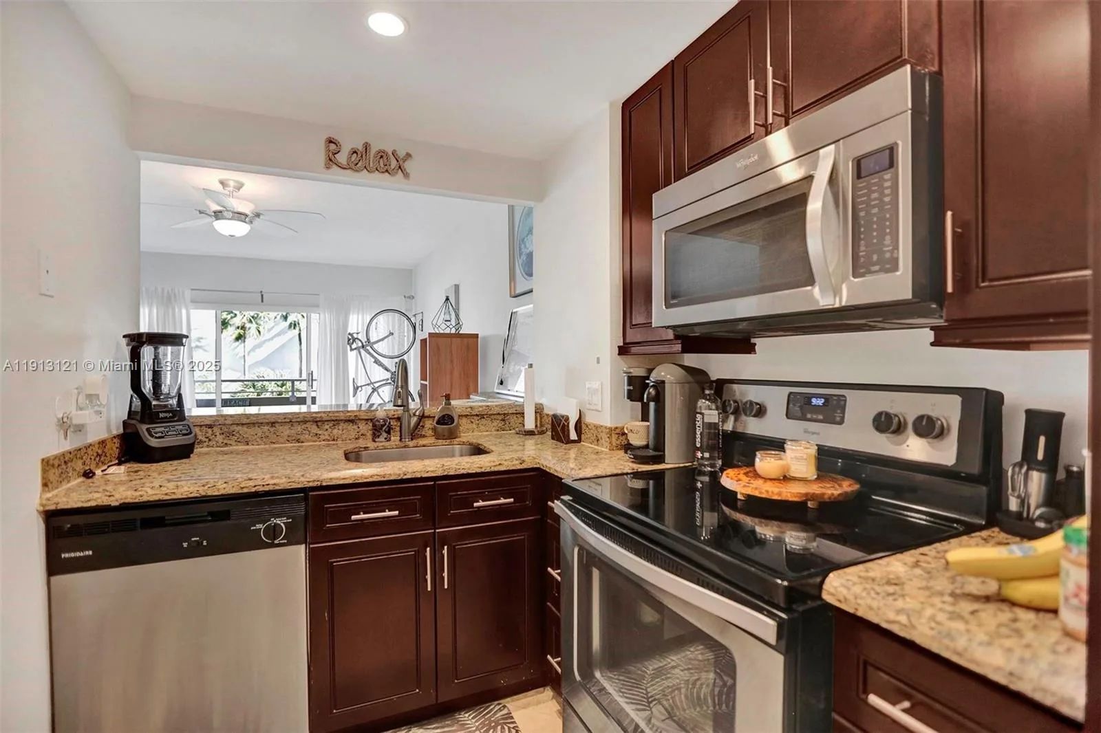 1965 S Ocean Dr # 2J, Hallandale Beach, FL 33009 photo 2