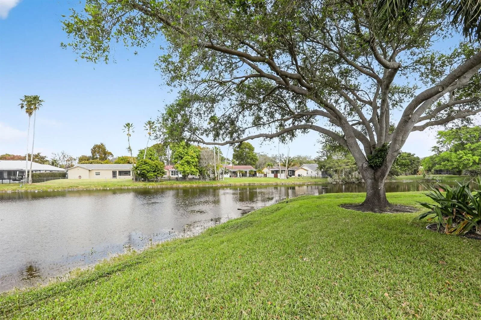 11477 NW 39th Court # 307-1, Coral Springs, FL 33065