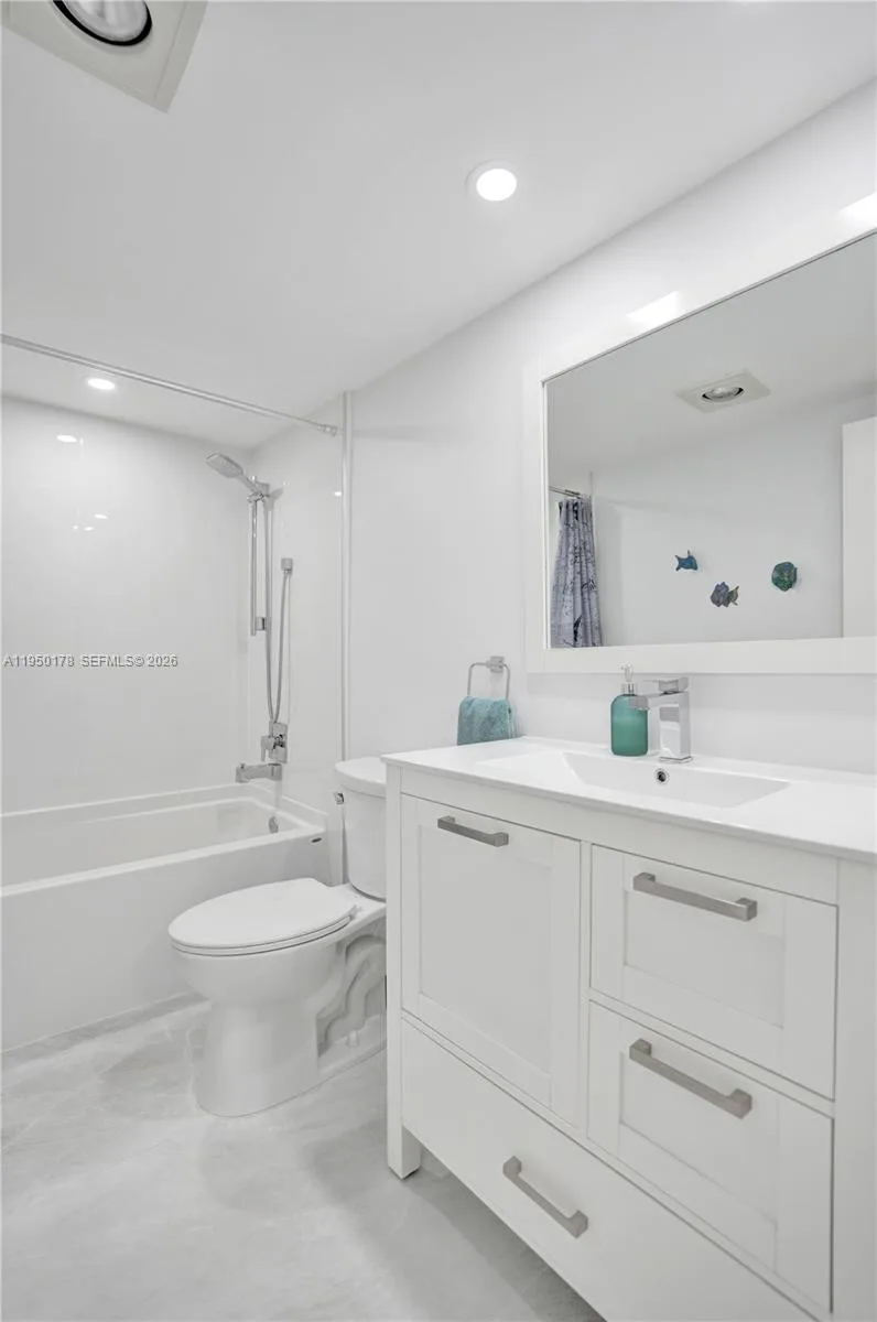 200 SE 5th Ave # 405, Dania Beach, FL 33004 photo 12