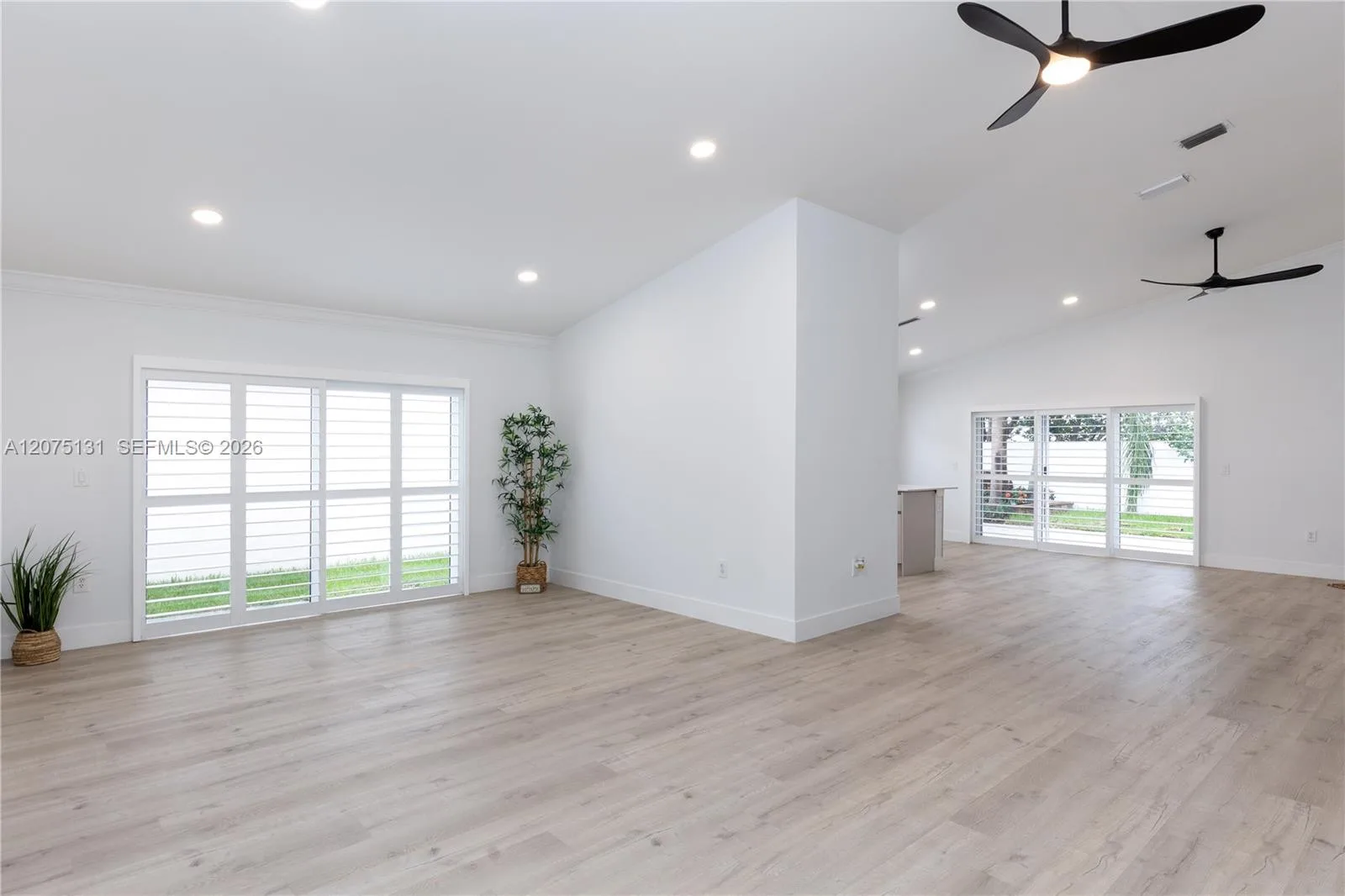 46 Gables Blvd, Weston, FL 33326