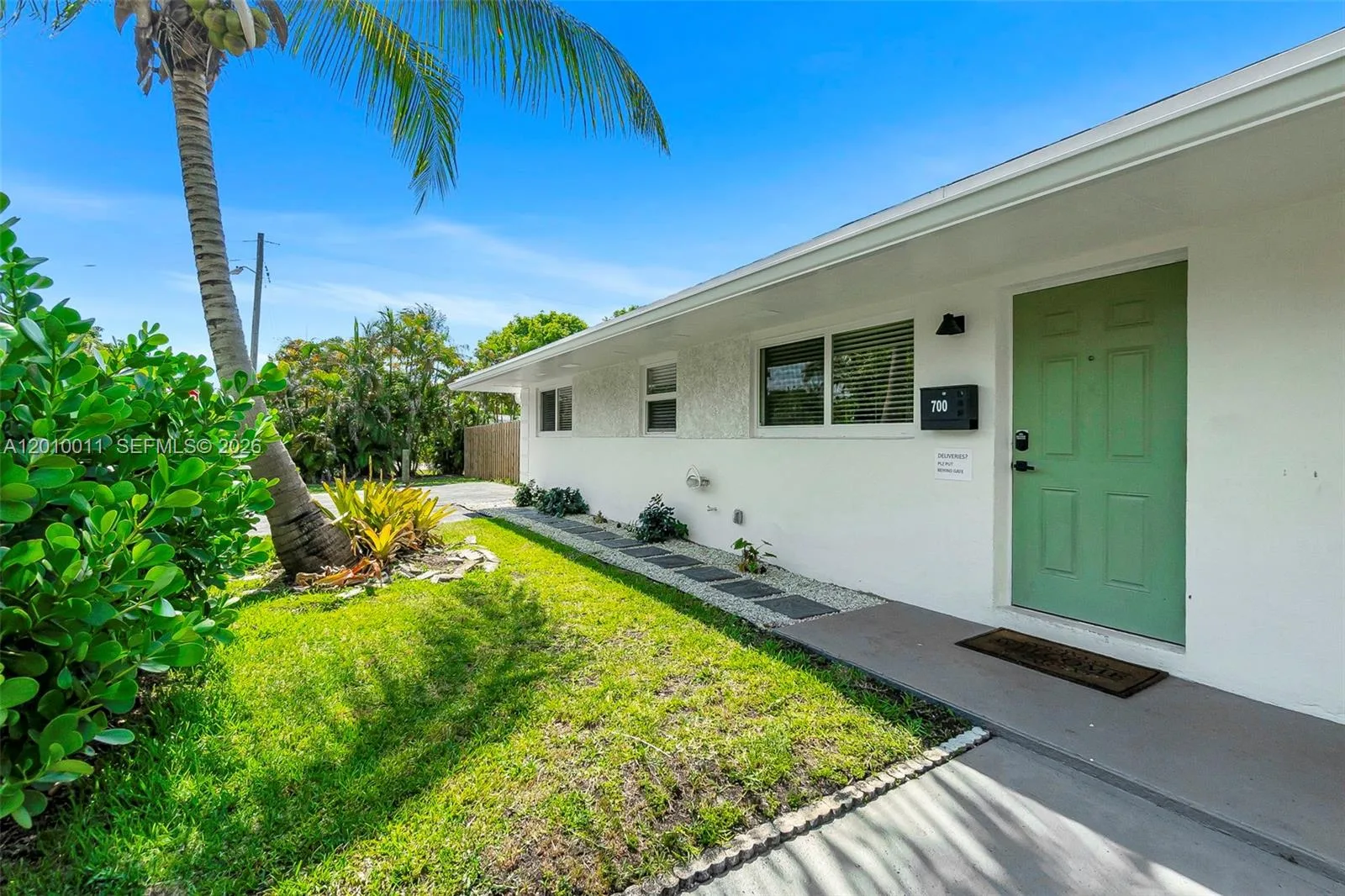 700 NW 18th St # 1-2, Fort Lauderdale, FL 33311