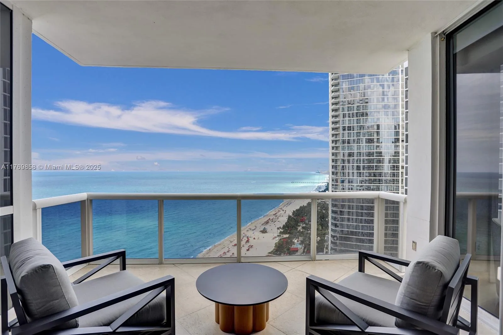 18101 Collins Ave # 3504, Sunny Isles Beach, FL 33160 photo 2