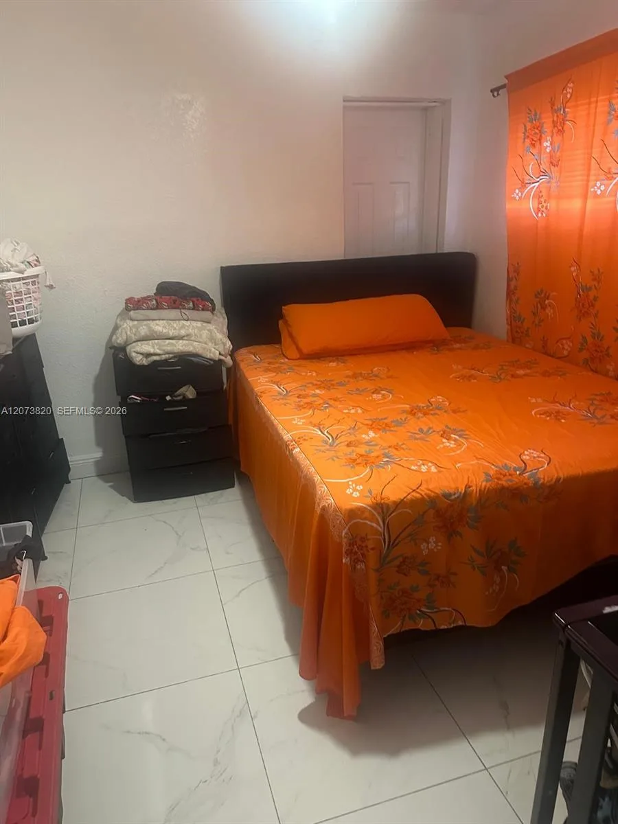 864 NW 116th St, Miami, FL 33168 photo 9