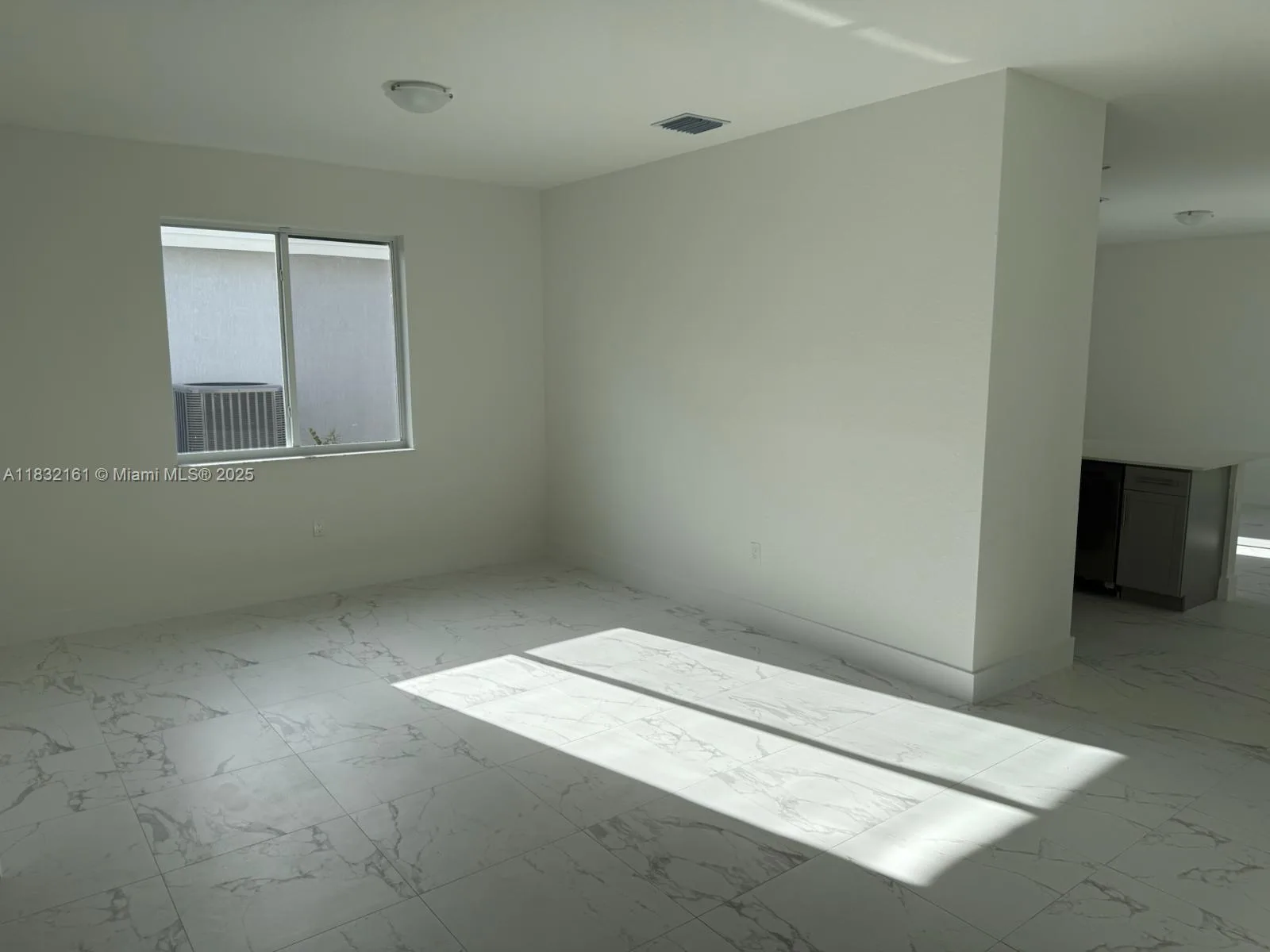 1828 NE 1st St, Homestead, FL 33033 photo 5