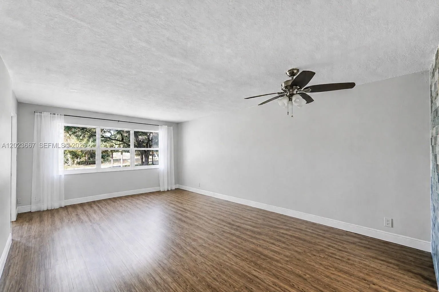 8405 NW 61st St # D207, Tamarac, FL 33321