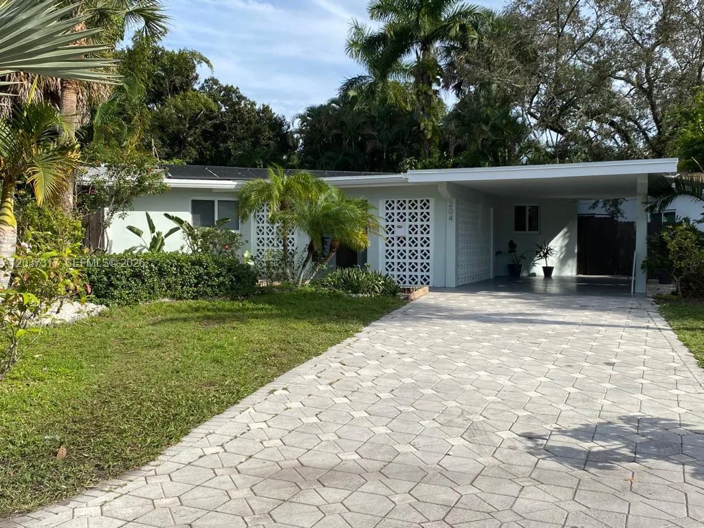 204 SW 19th Ave, Fort Lauderdale, FL 33312 photo 2