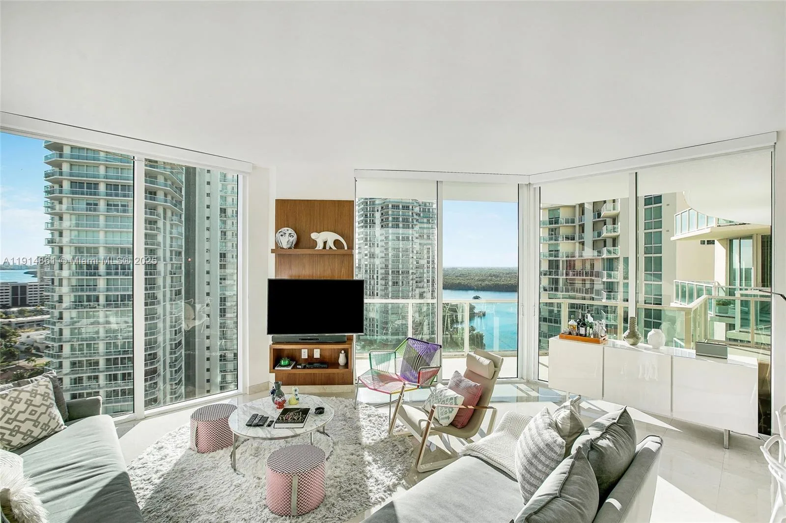 150 Sunny Isles Blvd # 1-1805, Sunny Isles Beach, FL 33160