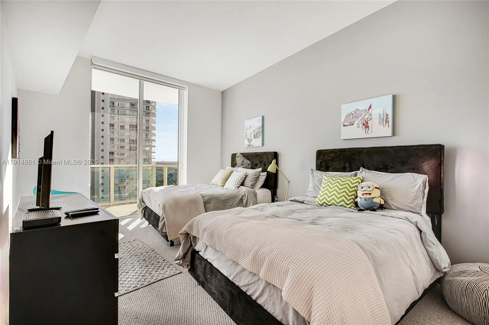 150 Sunny Isles Blvd # 1-1805, Sunny Isles Beach, FL 33160 photo 13