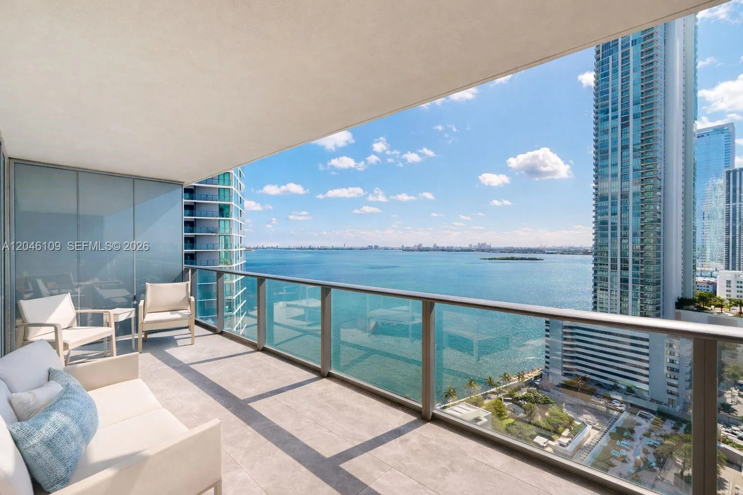 650 NE 32nd St # 2005, Miami, FL 33137