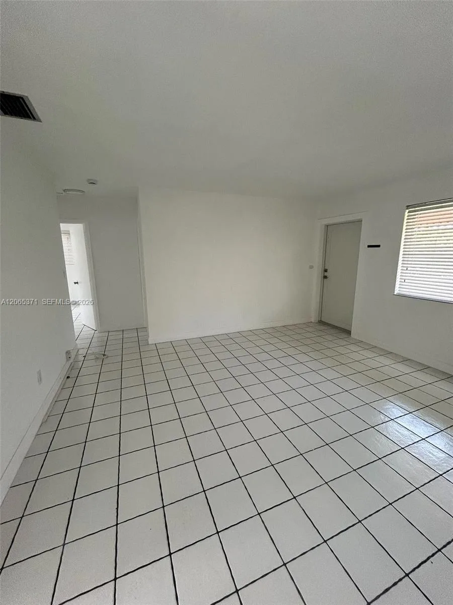 4252 NW 3rd St # 4252, Miami, FL 33126 photo 10