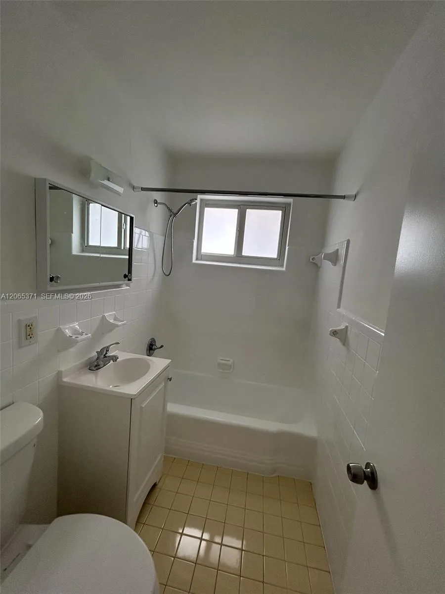 4252 NW 3rd St # 4252, Miami, FL 33126 photo 13